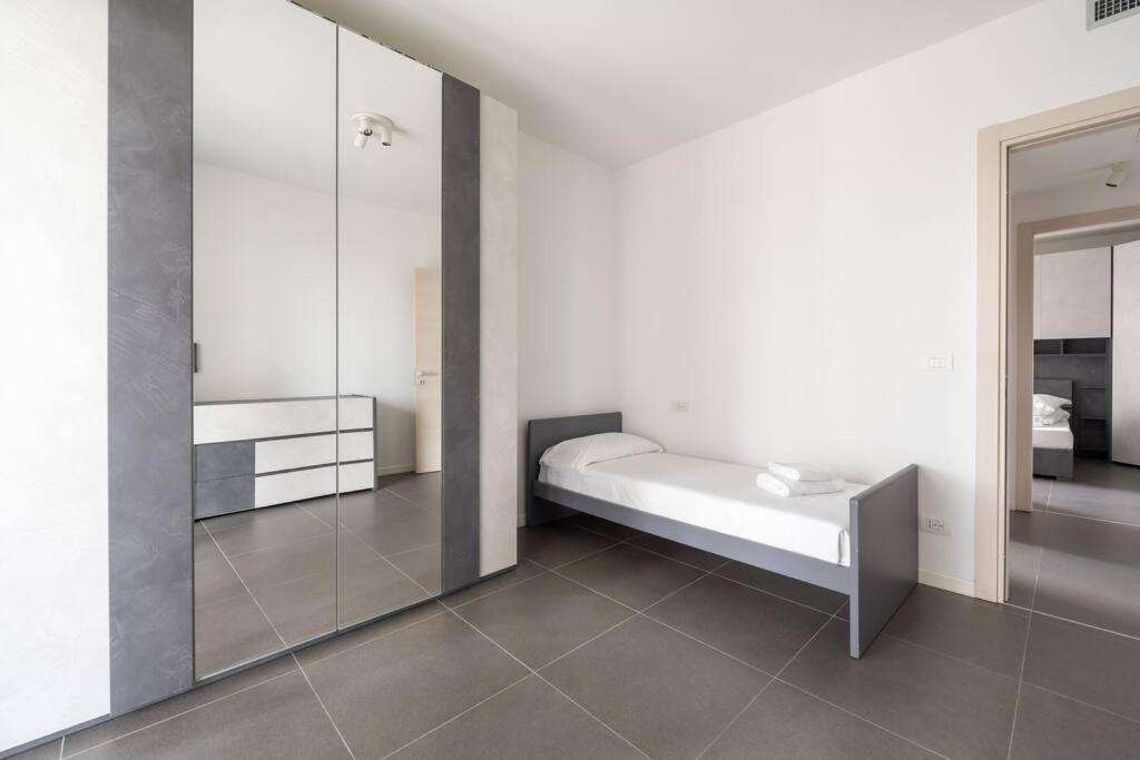 We Home - Uptown74 Bloom Apartment - Milano Bagian luar foto